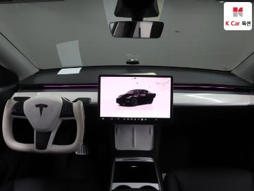2022 - tesla model y