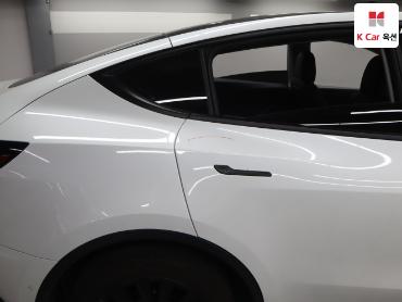 2022 - tesla model y