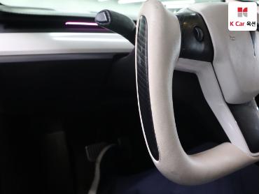 2022 - tesla model y