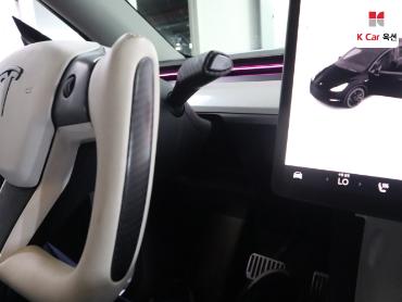 2022 - tesla model y
