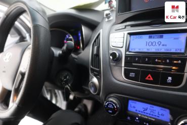 2011 - hyundai tucson