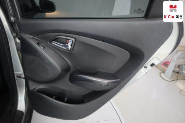 2011 - hyundai tucson