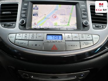 2012 - hyundai bh330