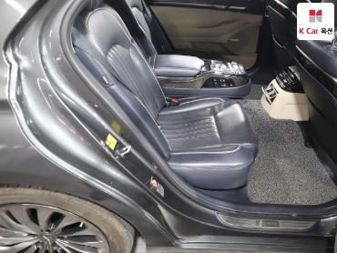 2018 - genesis eq900