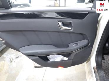 2011 - mercedes-benz e200