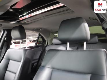 2011 - mercedes-benz e200