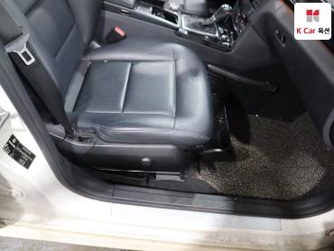 2011 - mercedes-benz e200
