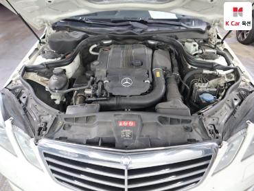 2011 - mercedes-benz e200