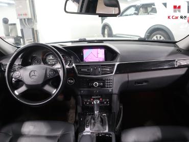 2011 - mercedes-benz e200