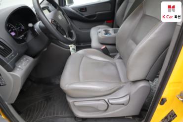 2019 - hyundai grand starex