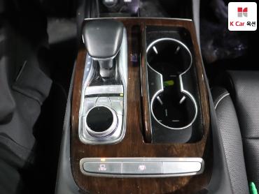 2021 - kia k9
