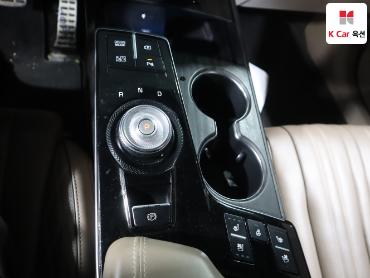 2022 - kia k8
