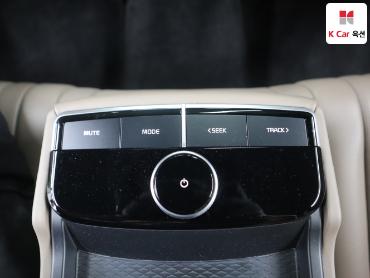 2022 - kia k8