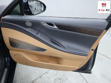 2022 - genesis g80