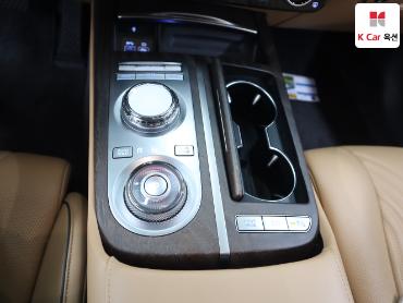 2024 - genesis g80