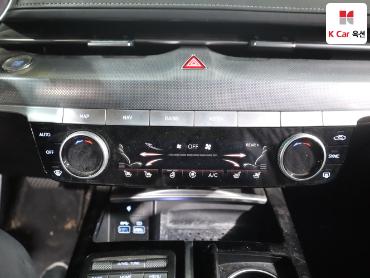 2022 - genesis g80