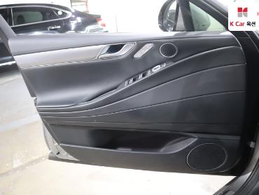 2022 - genesis g80