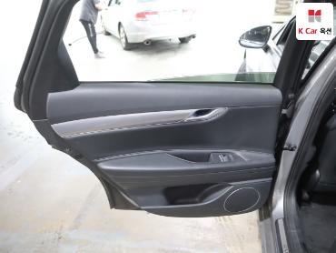 2022 - genesis g80
