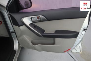 2009 - kia forte