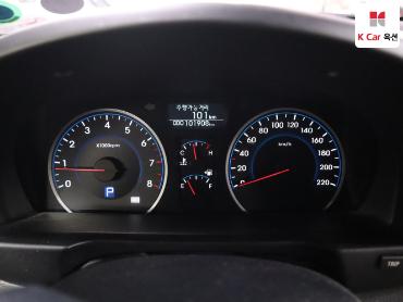 2010 - hyundai avante