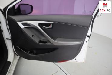 2012 - hyundai avante