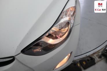 2012 - hyundai avante
