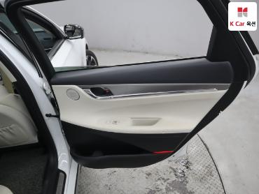 2022 - hyundai grandeur