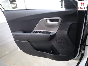 2024 - kia niro