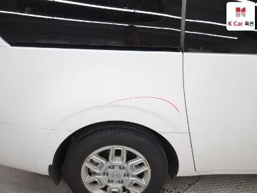 2023 - hyundai staria
