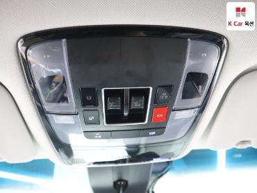 2023 - hyundai staria