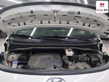 2023 - hyundai staria