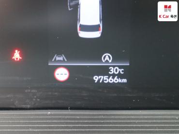 2023 - hyundai staria