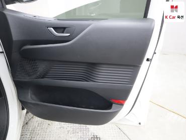2023 - hyundai staria