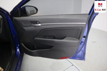 2019 - hyundai avante