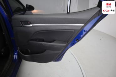 2019 - hyundai avante