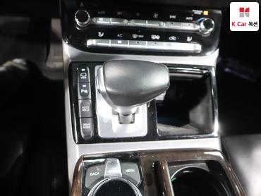 2016 - genesis eq900