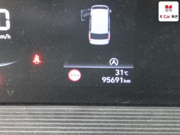 2023 - hyundai staria