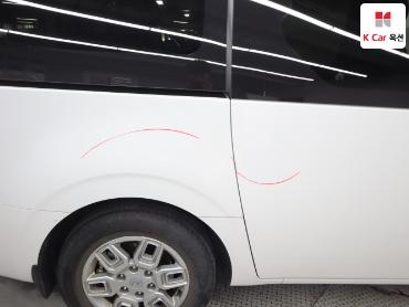 2023 - hyundai staria