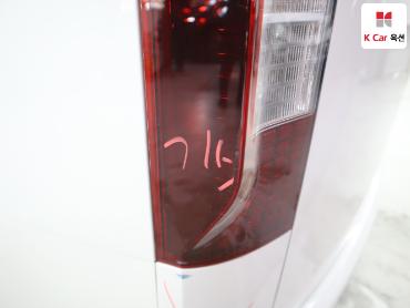 2023 - hyundai staria