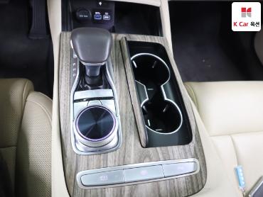 2022 - kia k9