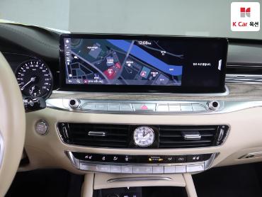 2022 - kia k9