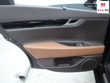 2023 - genesis g80