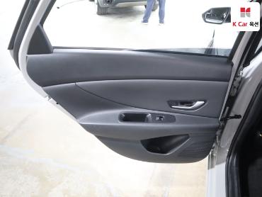 2021 - hyundai avante