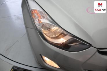 2011 - hyundai avante