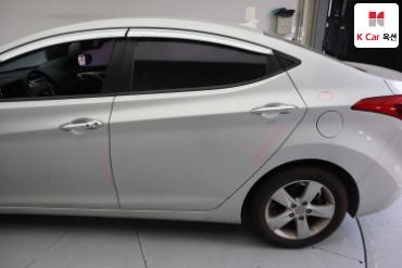 2011 - hyundai avante