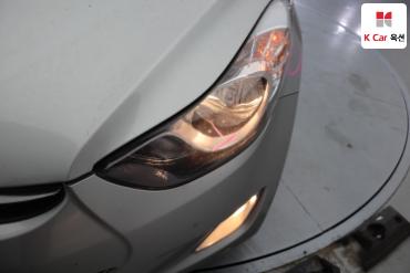 2011 - hyundai avante