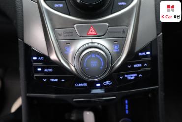 2011 - hyundai grandeur
