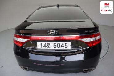 2011 - hyundai grandeur