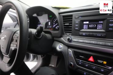 2018 - hyundai avante