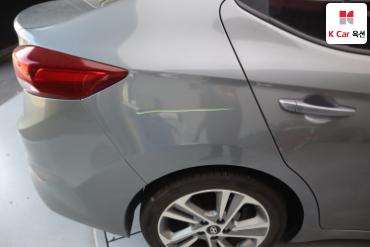 2018 - hyundai avante